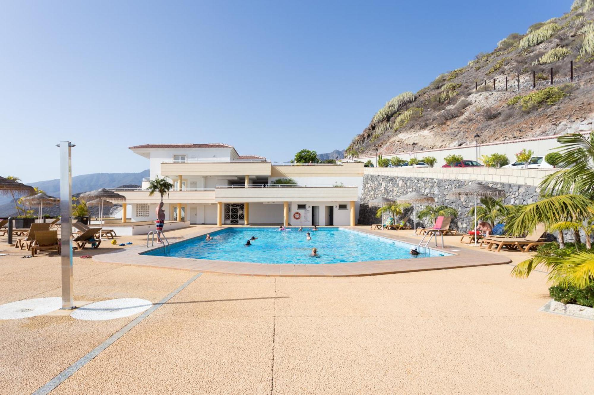 Eden Rentals Sunset Seaviews Residence 阿德耶 外观 照片