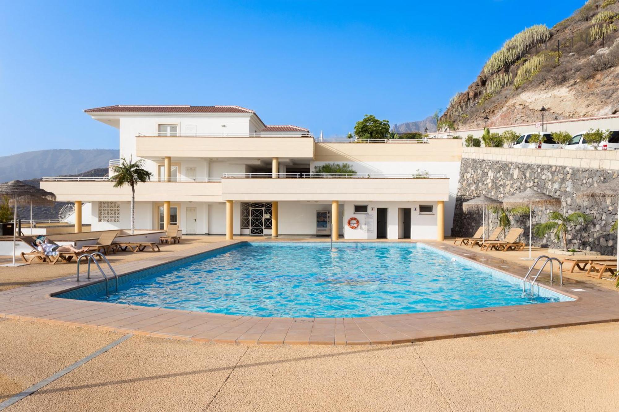 Eden Rentals Sunset Seaviews Residence 阿德耶 外观 照片